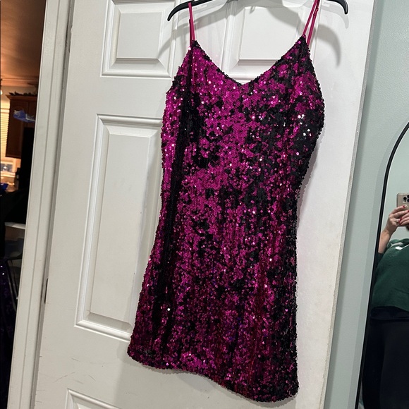 DKNY Fuchsia Pink Black Sequin Dress Sz M NYE Holiday Party - Picture 2 of 4